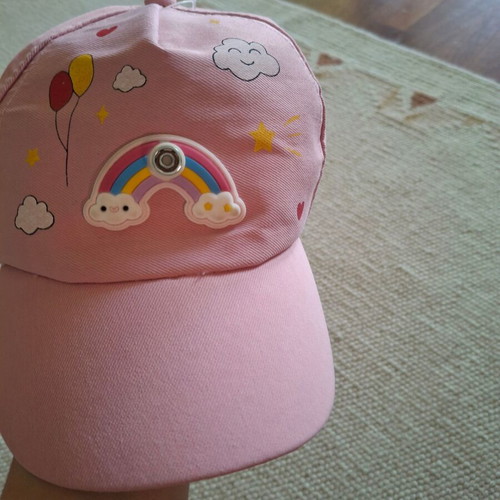 Girl's pink cap used, age 5-8