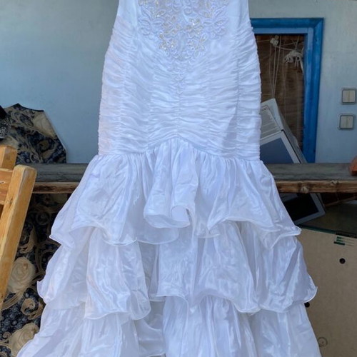 Wedding dress like new, size M/38/10, excellent condition