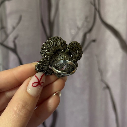 Handmade statement ring flower shape with pearls, new