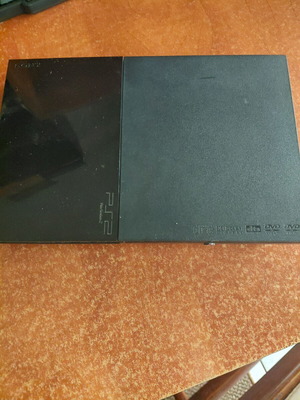 PlayStation 2 slim μεταχειρισμένο χωρίς χειριστήριο ή καλώδια