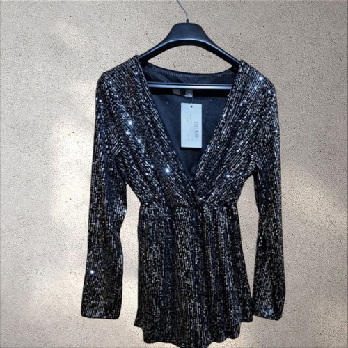 Sequin jumpsuit new for evening wear black and silver