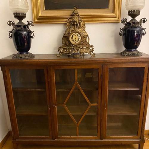 French handmade antique 19th century display cabinet used with three shelves and three glass doors