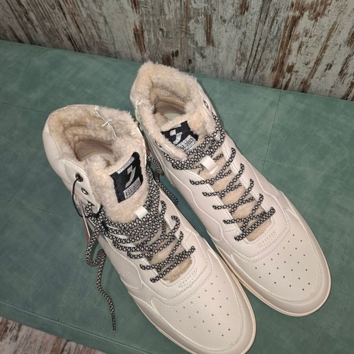 Safety Jogger ankle boots new with fur beige and removable insole