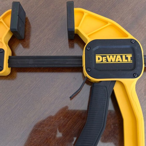 Dewalt DWHT0-83192 Automatic Trigger Clamp with 150mm Max Opening new