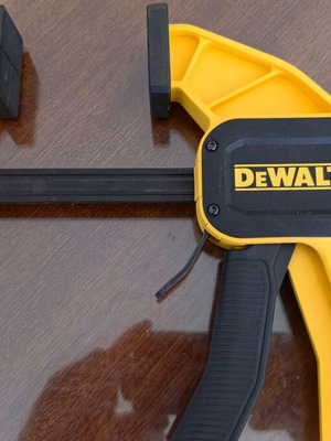 Dewalt DWHT0-83192 Automatic Trigger Clamp with 150mm Max Opening new