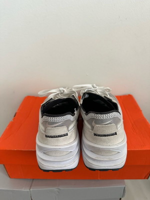 Nike αθλητικά μεταχειρισμένα, μέγεθος 38, λευκά και γκρι