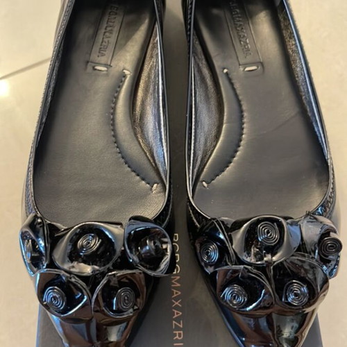 BCBG Maxazria ballerinas black like new, size 37