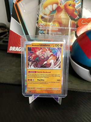 Ursaluna 025/064 Holo card new