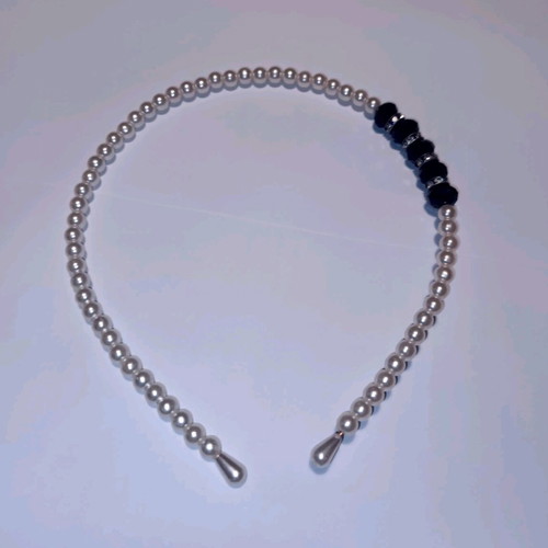 Hairband with pearls and rhinestones new, black and white