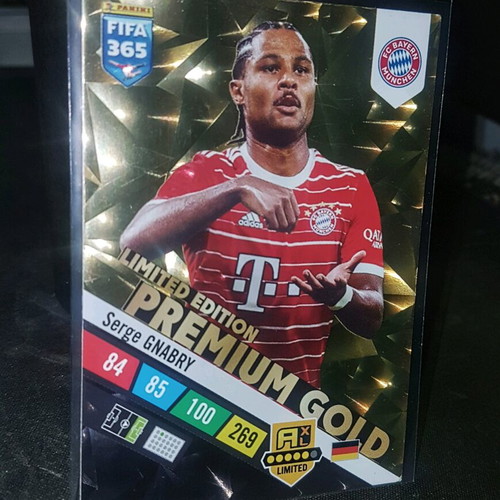 Segre Gnabry Limited Gold Premium Panini Adrenalyn XL FIFA 365 like new