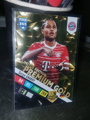Segre Gnabry Limited Gold Premium Panini Adrenalyn XL FIFA 365 like new