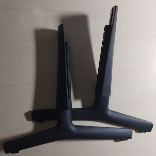 Samsung TV Stand BN63-19333X002 like new for UE50BU8072U and models