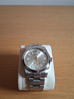 Rolex Oyster Perpetual 41 Silver like new men's watch