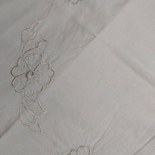 Vintage pillowcases with floral embroidery new (76x52 cm)