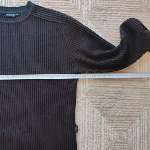 Blue Seven Men Sweater size L like new, dark brown knit