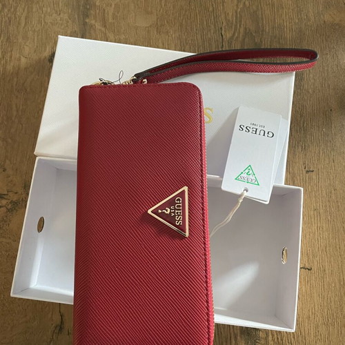 Guess wallet new, red