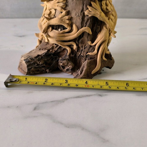 Wooden carved dragons used on wooden base