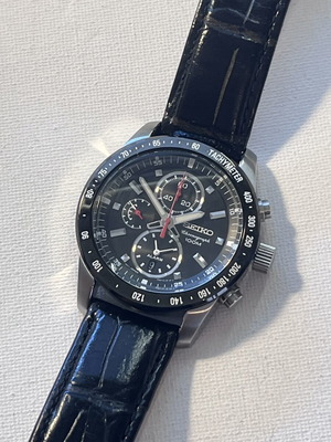 Seiko Chrono 44mm like new, black, men's watch
