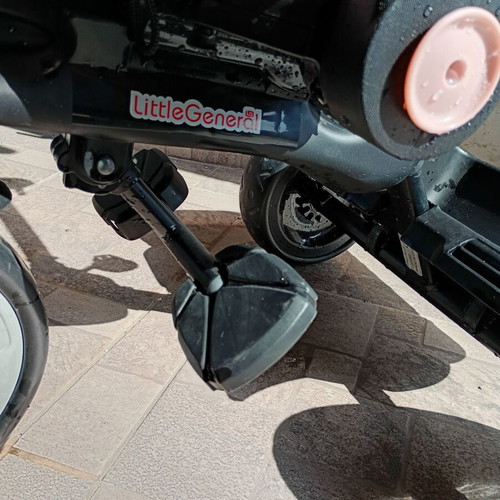 Little General children's bike used in excellent condition