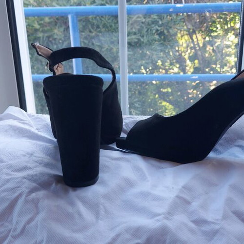 La Donna Moda peep toe pumps like new, black, size 37
