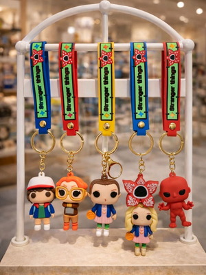 Ключодържатели Stranger Things нови, комплект от 12 броя