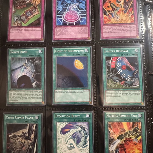 Structure Deck Cyber Dragon Revolution with extras