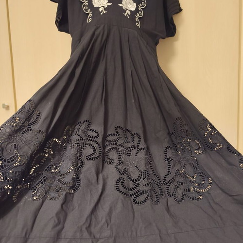 Karavan Adrianna Dress black, new, cotton with lace embroidery