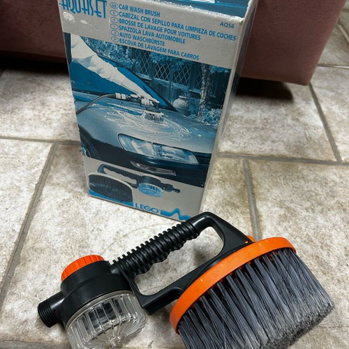 Washing brushes set of 2 new for car and pet cleaning