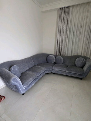 Καναπές γωνιακός σαν καινούργιος με μαξιλάρια 2,30x2,30μ