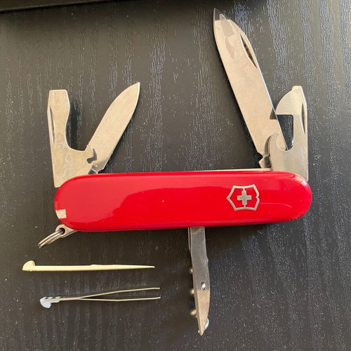 Victorinox pocket knife with 8 tools new