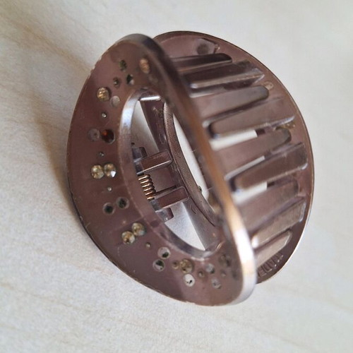 Brown hair clip with rhinestones used