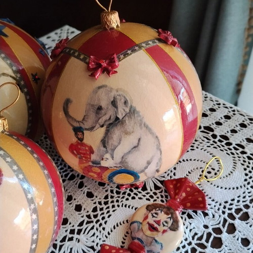 Old Circus Christmas ornaments set new, handmade plastic