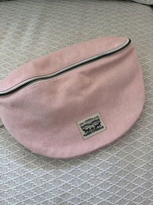 Levi's pink canvas sling bag new