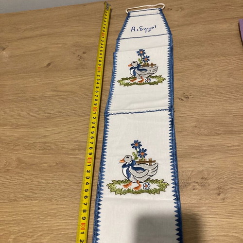 Fabric case Aidipsos like new with embroidered duck