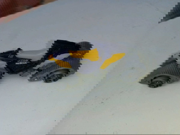 Hot wheels snowmobil