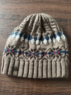 Hat like new with perfect design