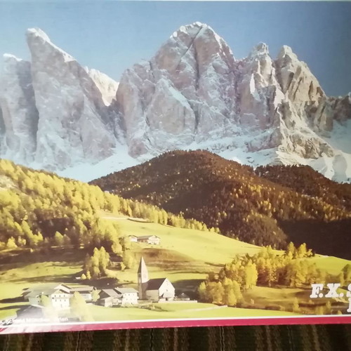 Puzzle 2000 pieces new with snowy mountain landscape and houses