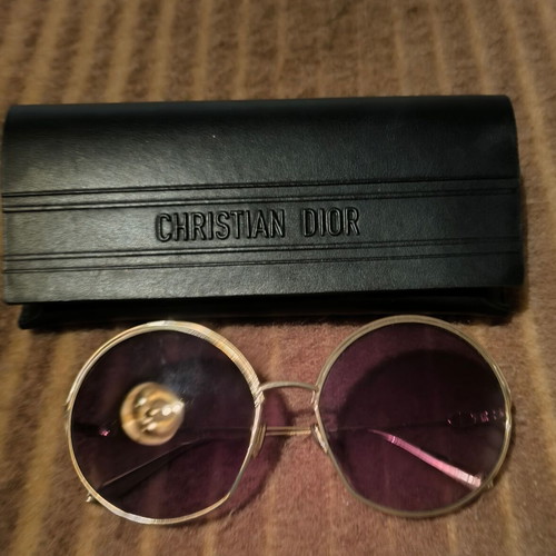 Christian Dior Everdior R1U B0D161 10T 61 sunglasses like new, gold