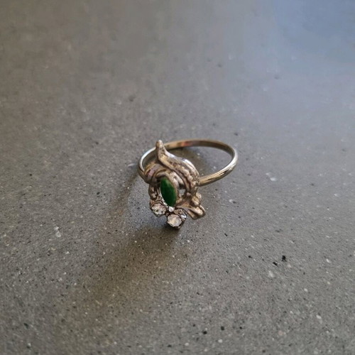 Jewellery set with green stones, steel, new