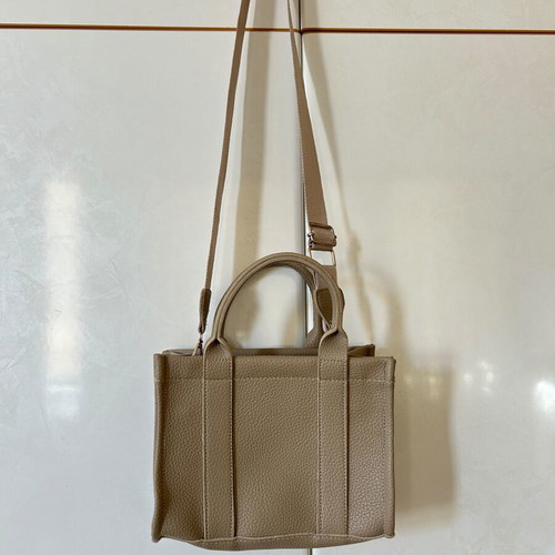 Beige crossbody bag like new
