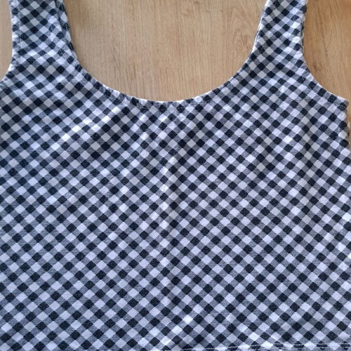 Crop top checked Tally Weill like new, size XS