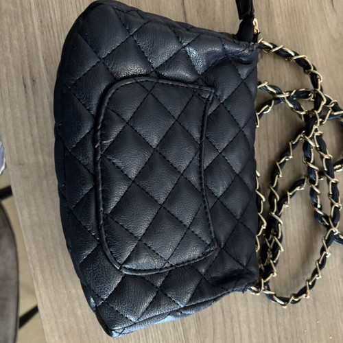 Shoulder bag blue like new with gold details