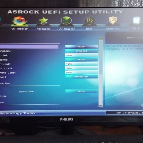 ASRock H61M-DGS motherboard with Intel Pentium G645 CPU, fan and 6GB RAM like new