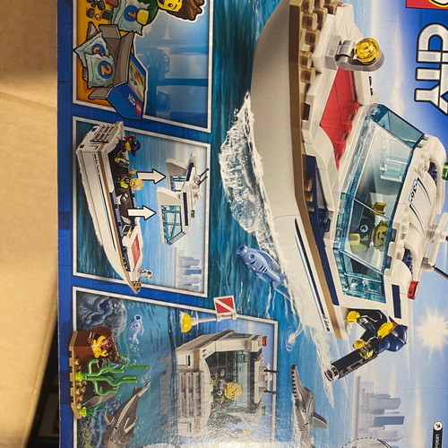 Lego City Diving Yacht new for ages 5+