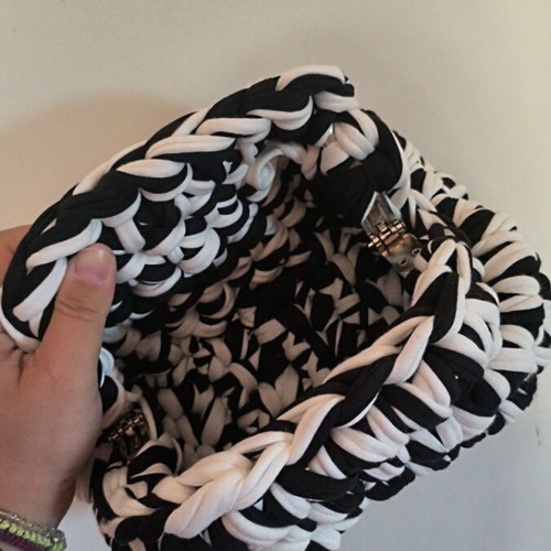 Knitted handbag small size, like new, black and white