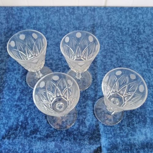 Harlequin crystal liqueur glasses set of 4 like new