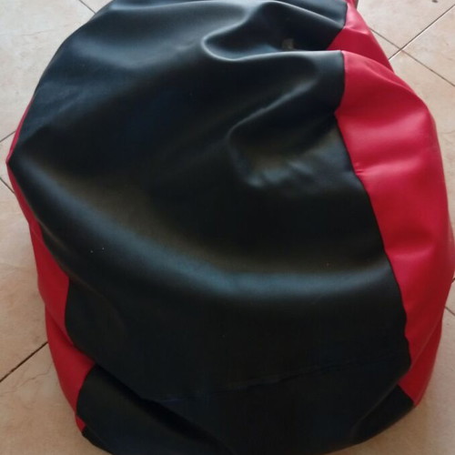 Pouf bean bag set of 2 like new, leatherette