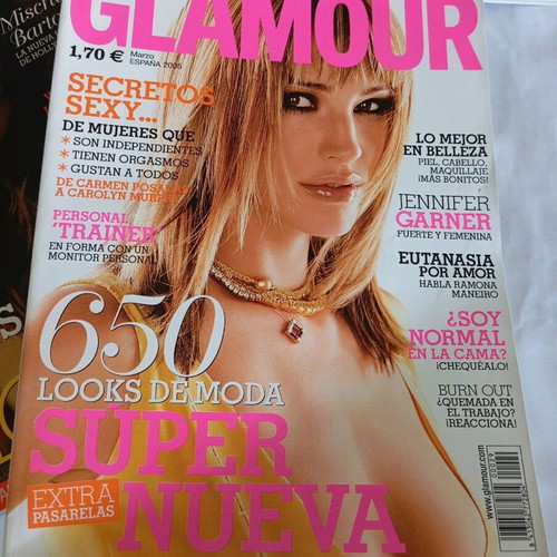 8 Spanish Glamour magazines like new, set issues 21, 22, 24, 25, 29, 30, 32, 36