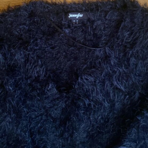 Black fluffy jumper, size M
