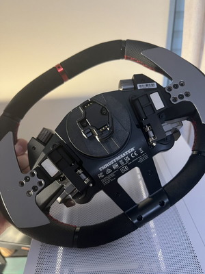 Thrustmaster Hypercar Wheel Add-On like new